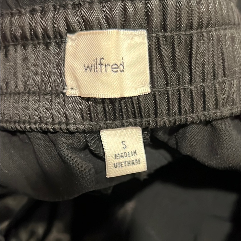 Aritzia Wilfred Black Cargo pants‎ small - Picture 5 of 8
